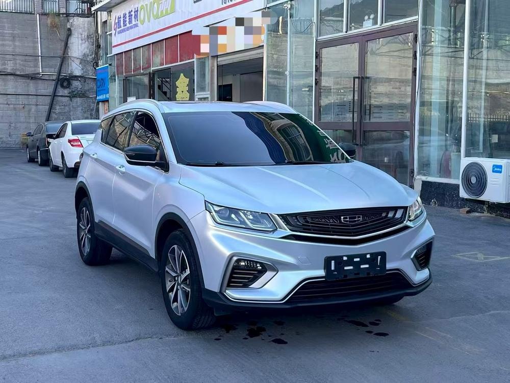 Geely Binyue 2021 — фото автомобиля