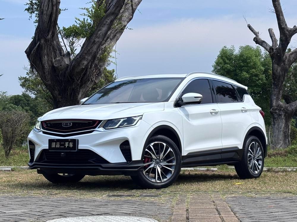 Geely Binyue 2019 — фото автомобиля