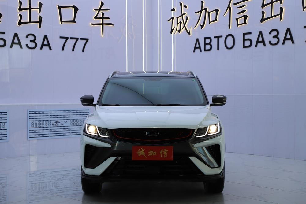 Geely Binyue 2021 — фото автомобиля 1
