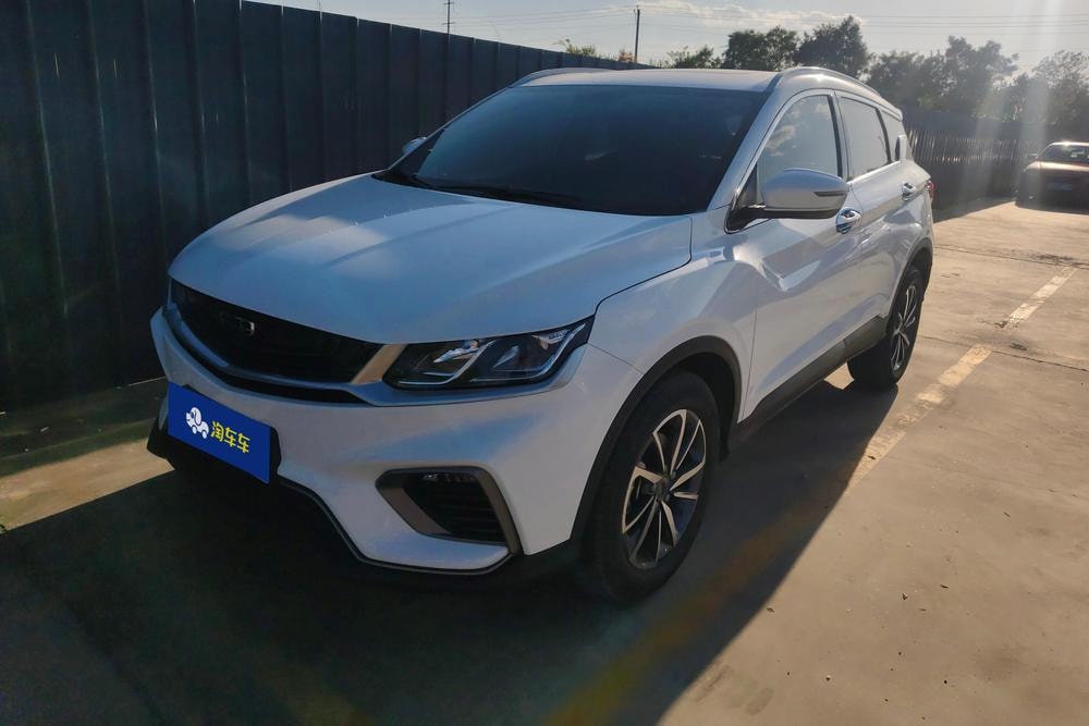 Geely Binyue 2020 — фото автомобиля