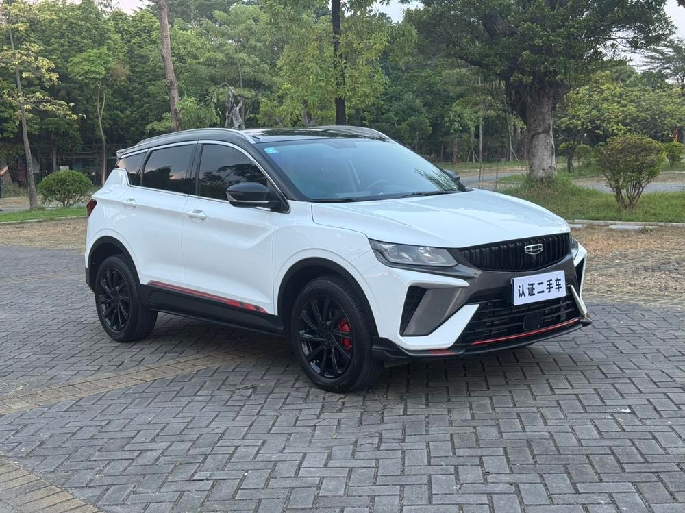 Geely Binyue 2023 — фото автомобиля