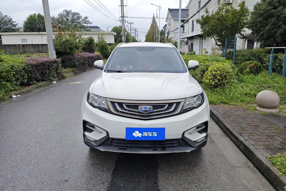 Geely Boyue 2018 — фото автомобиля