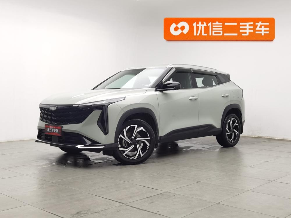 Geely Boyue 2023 — фото автомобиля 1