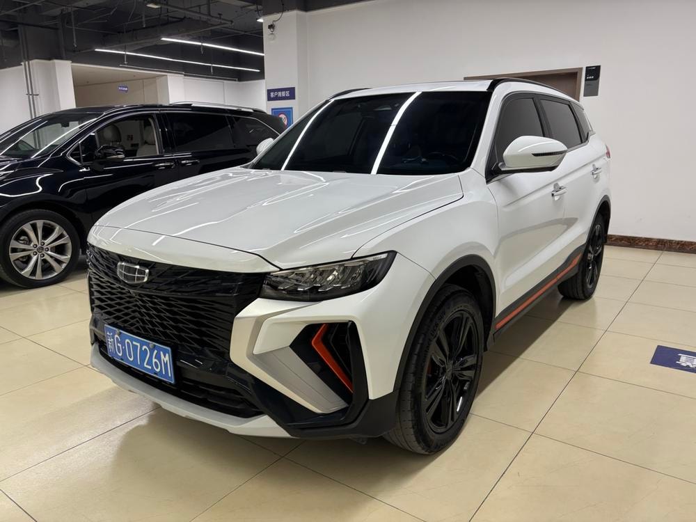 Geely Boyue 2020 — фото автомобиля 1