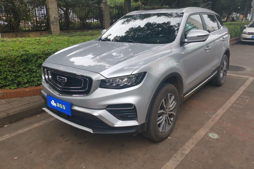 Geely Boyue 2020 — фото автомобиля 1