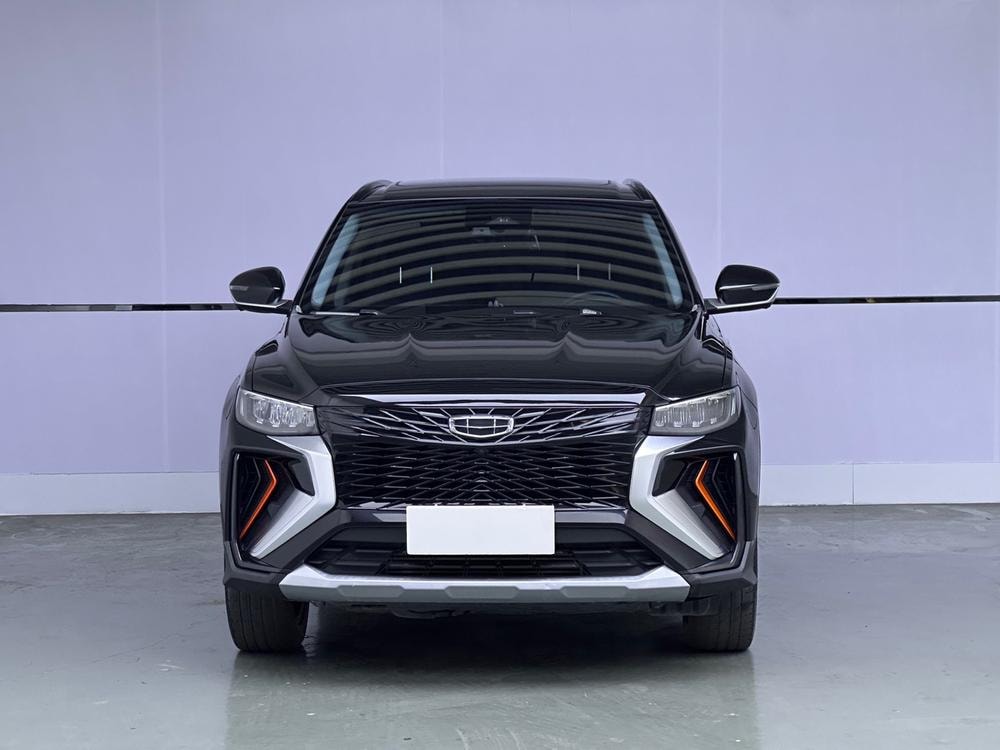 Geely Boyue 2022 — фото автомобиля