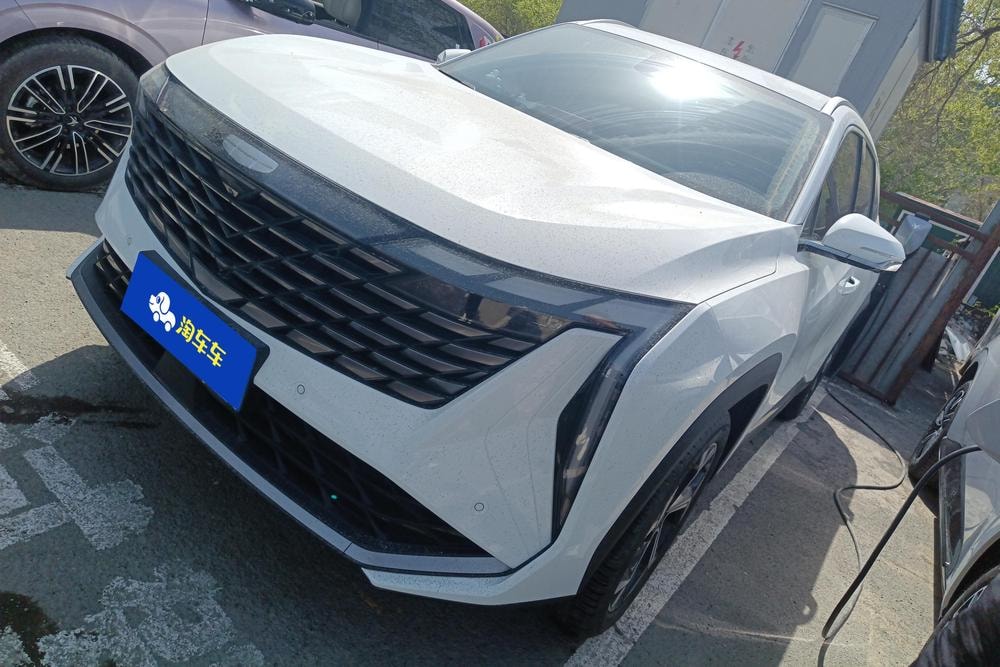 Geely Boyue L 2023 — фото автомобиля