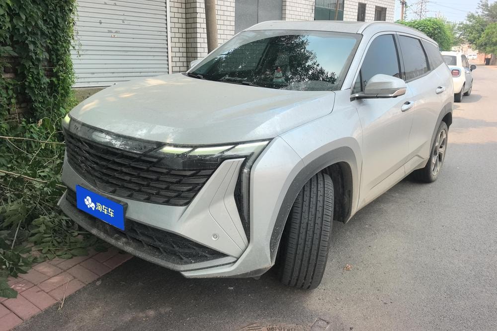 Geely Boyue L 2024 — фото автомобиля
