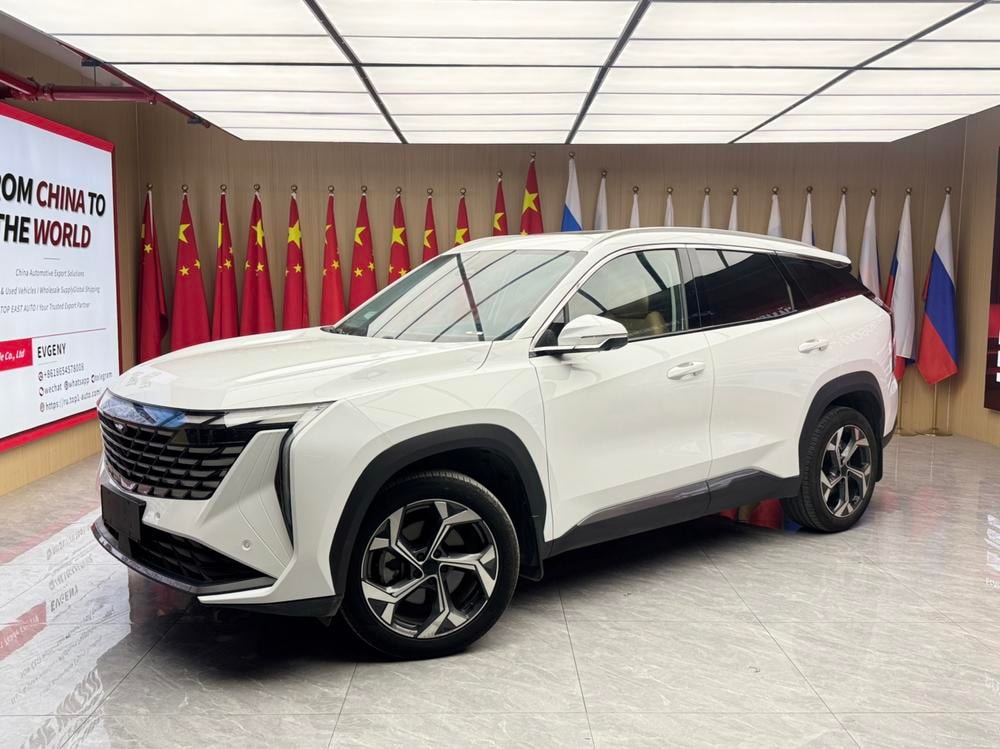 Geely Boyue L 2023 — фото автомобиля
