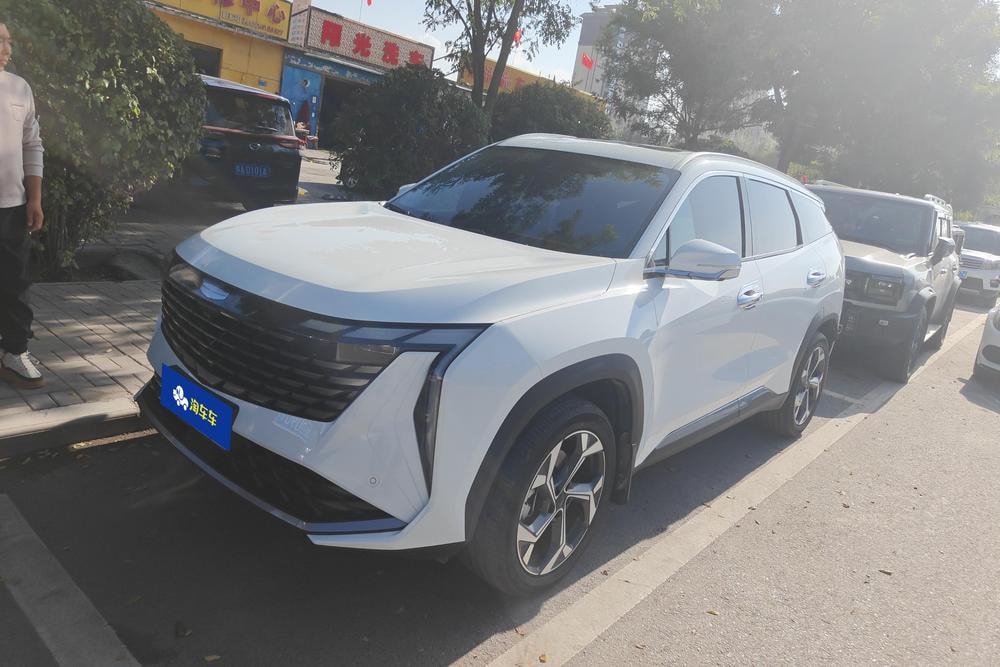 Geely Boyue L 2024 — фото автомобиля