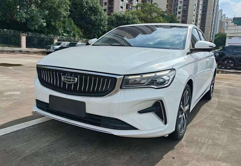 Geely Emgrand 2022 — фото автомобиля