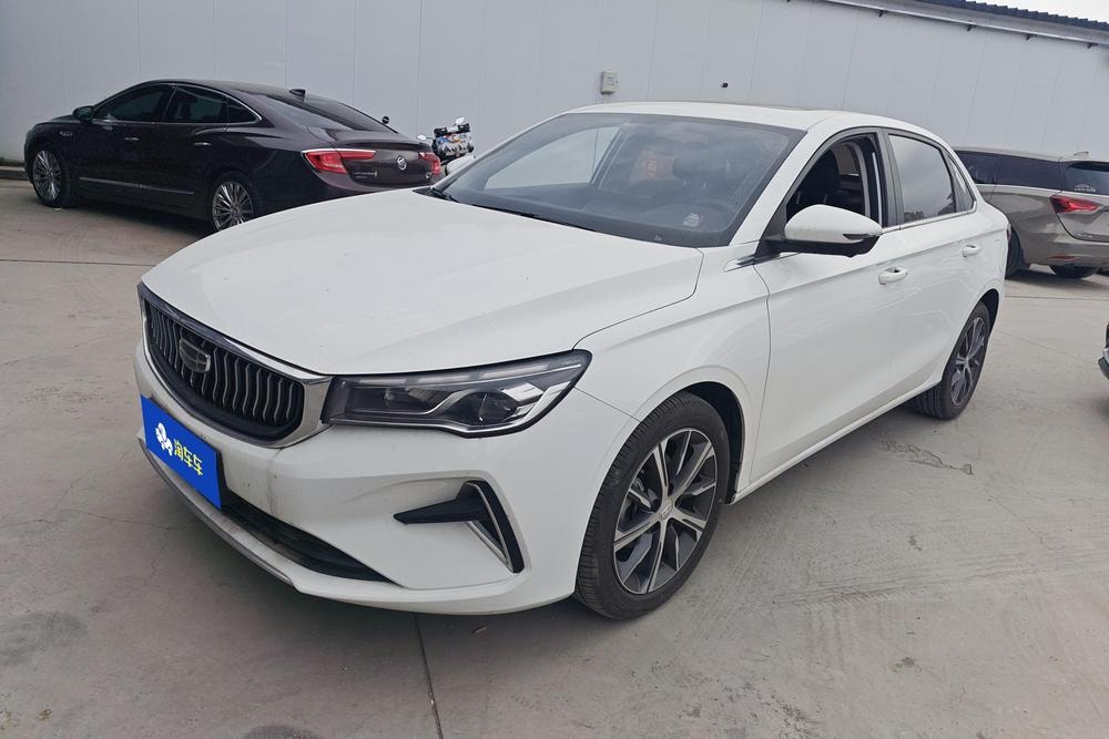 Geely Emgrand 2023 — фото автомобиля