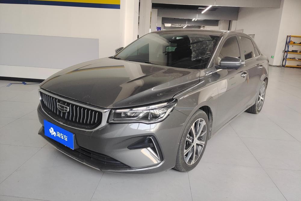 Geely Emgrand 2023 — фото автомобиля