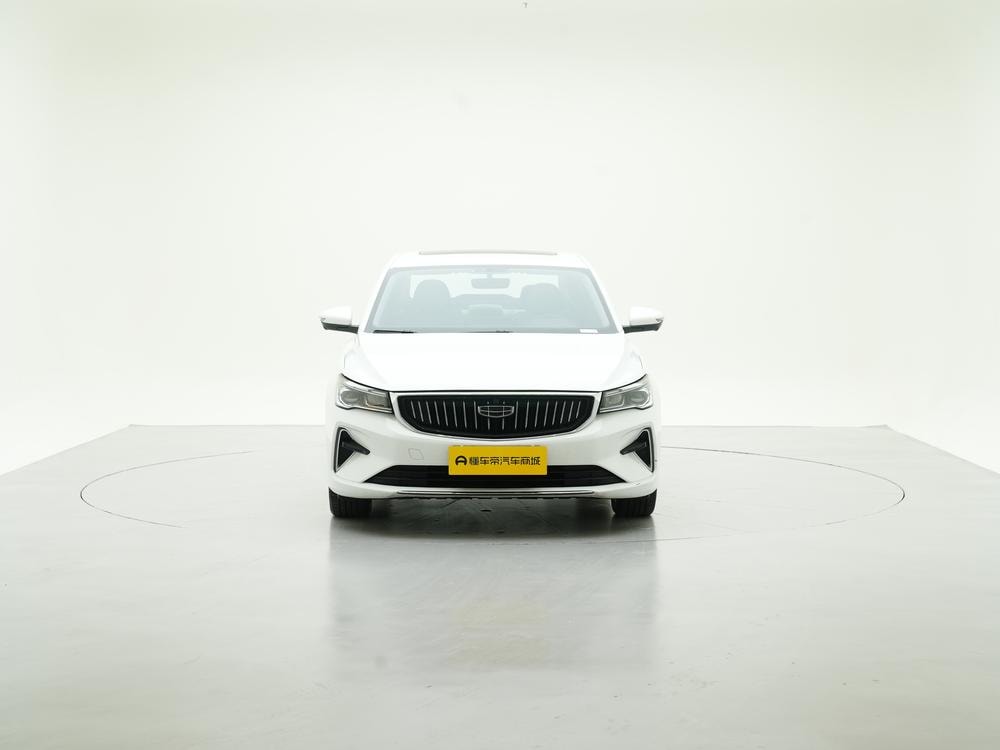 Geely Emgrand 2023 — фото автомобиля