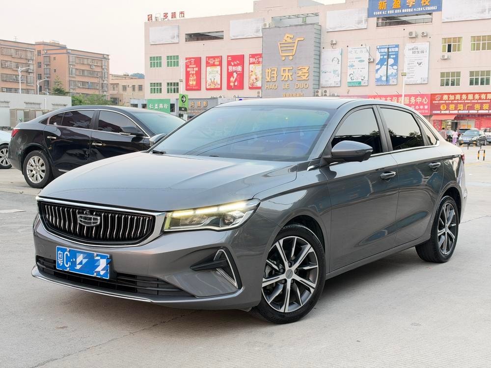 Geely Emgrand 2022 — фото автомобиля