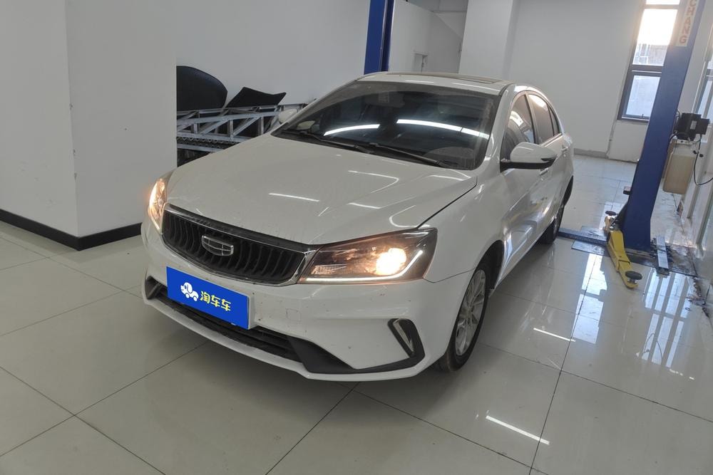 Geely Emgrand 2021 — фото автомобиля