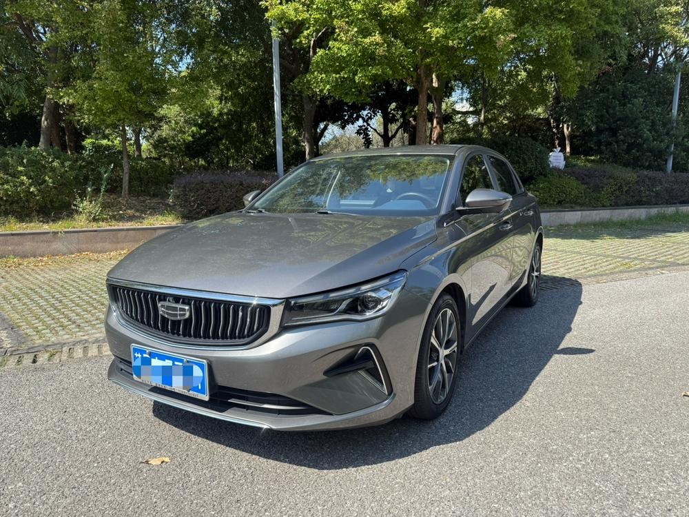 Geely Emgrand 2023 — фото автомобиля