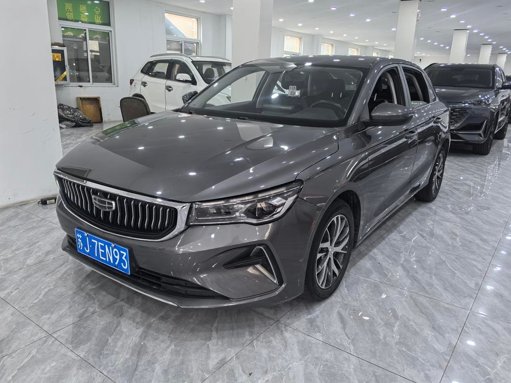 Geely Emgrand 2023 — фото автомобиля