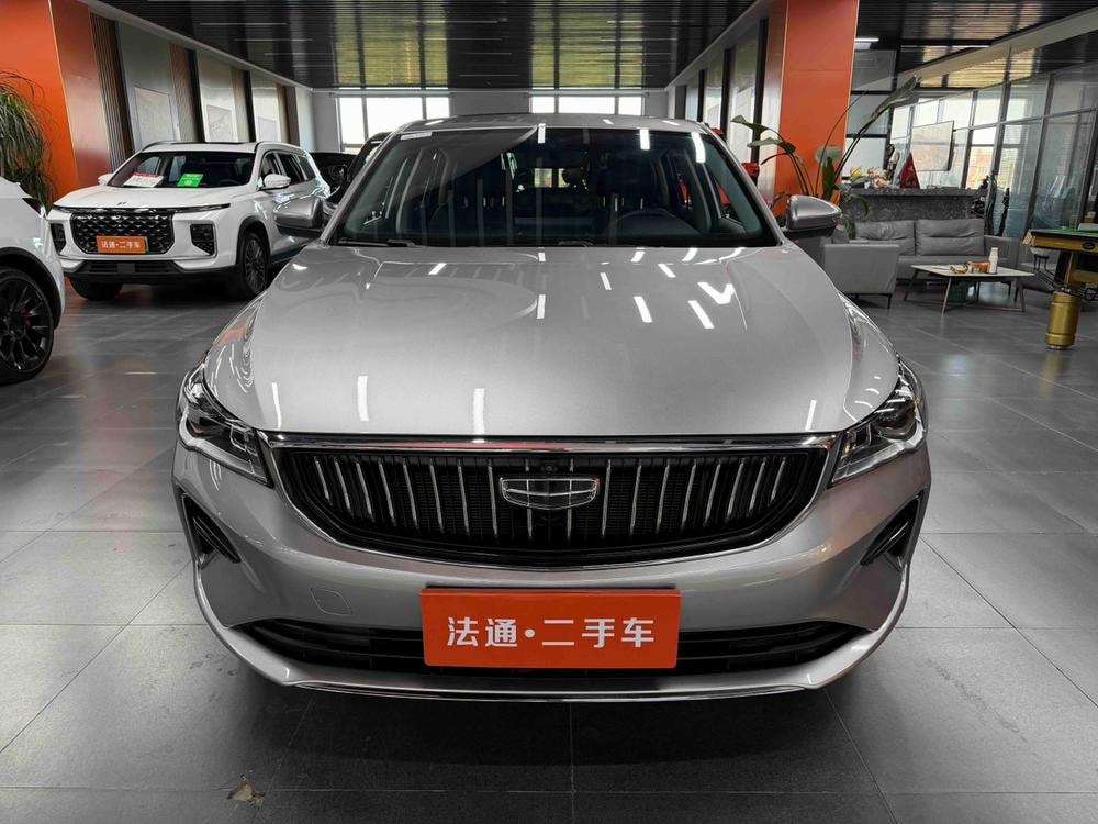 Geely Emgrand Methanol 2024 — фото автомобиля