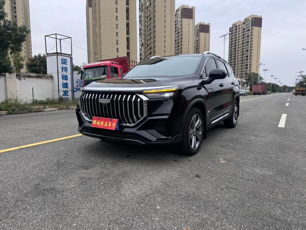 Geely Haoyue L 2024 — фото автомобиля 1