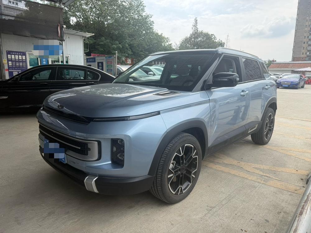 Geely ICON 2023 — фото автомобиля