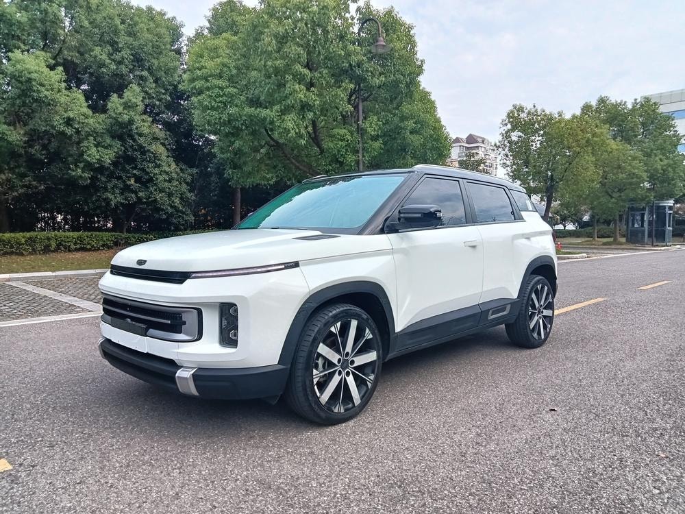 Geely ICON 2022 — фото автомобиля 1