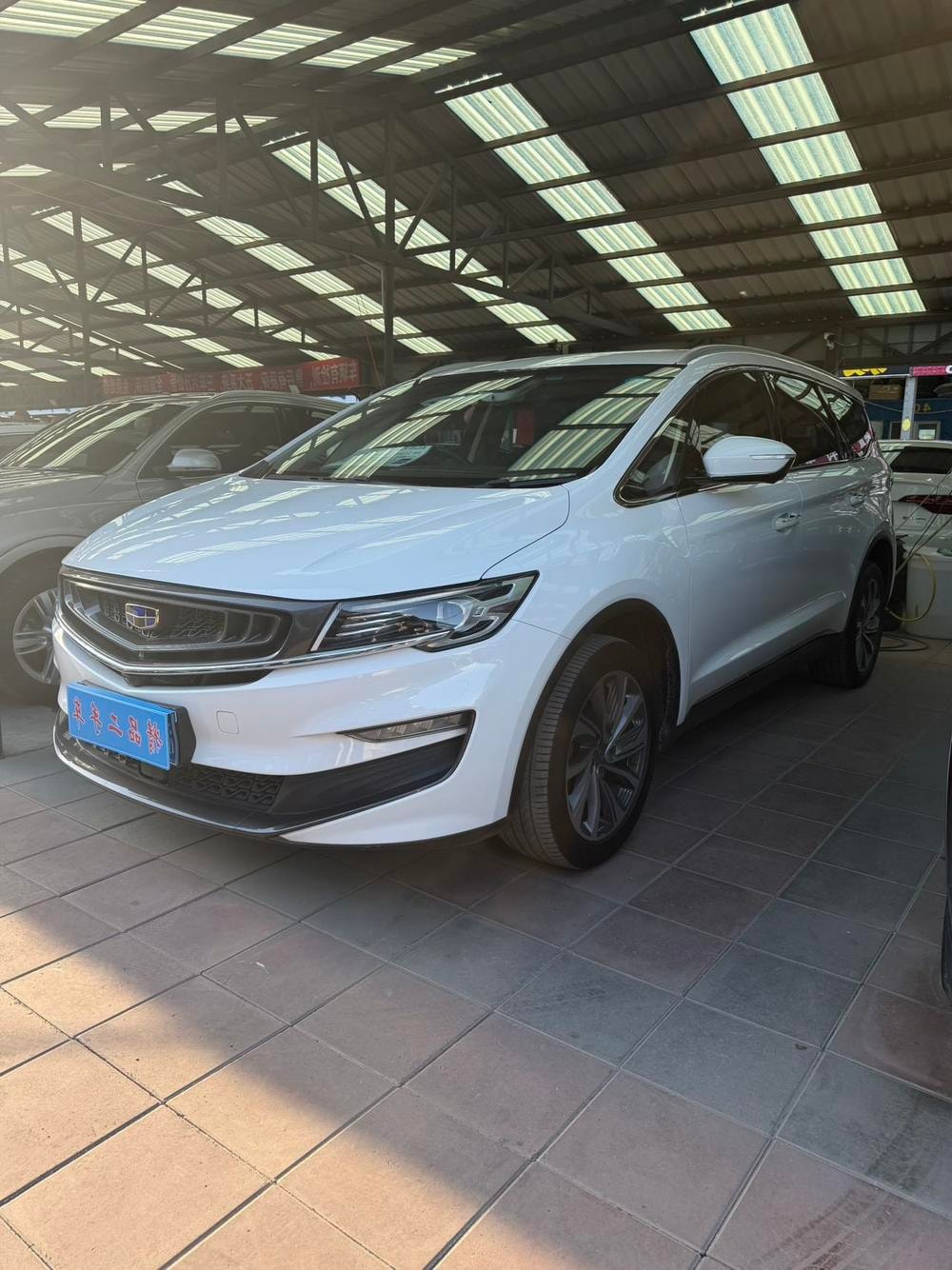 Geely Jiaji 2019 — фото автомобиля