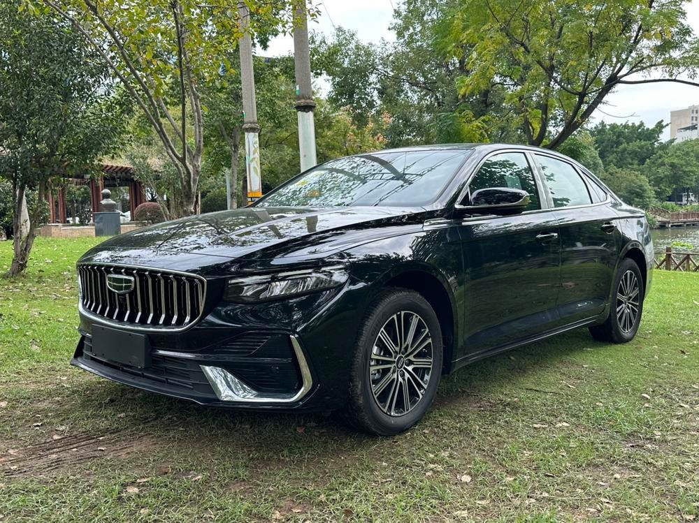 Geely Xingrui 2026 — фото автомобиля 1