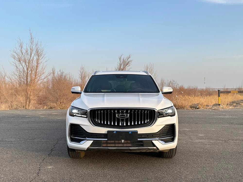 Geely Xingyue L 2021 — фото автомобиля 1