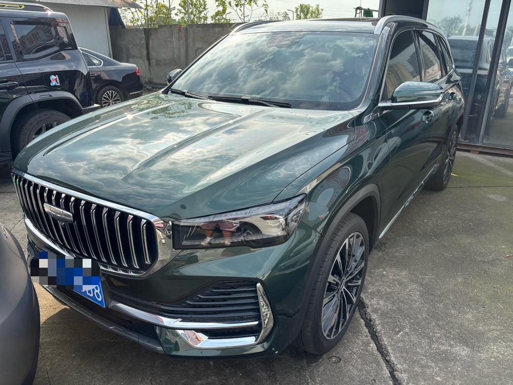 Geely Xingyue L 2025 — фото автомобиля 1