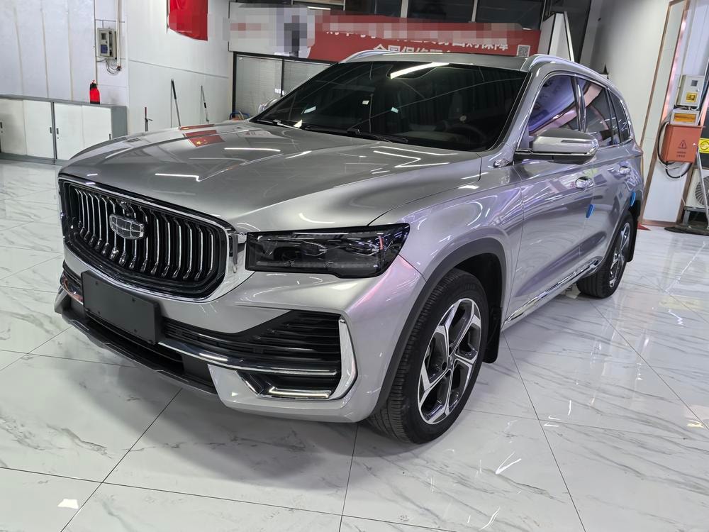 Geely Xingyue L 2024 — фото автомобиля 1