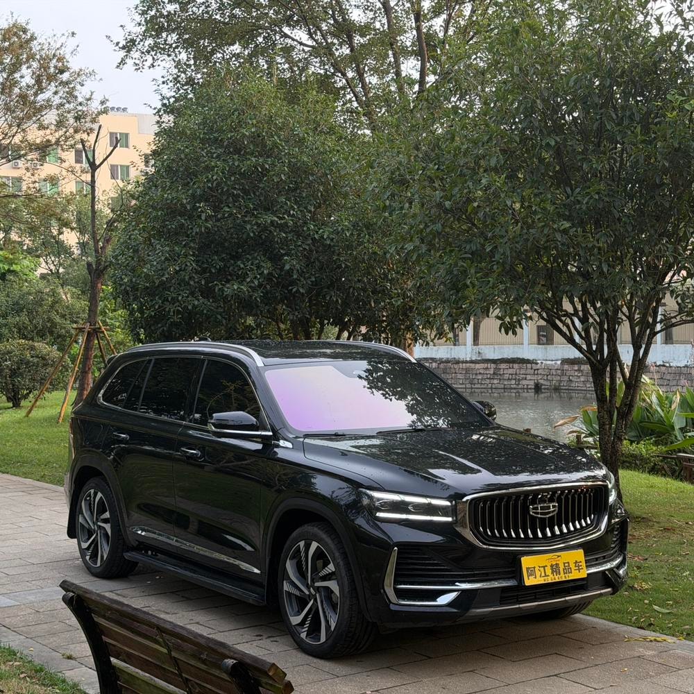 Geely Xingyue L 2021 — фото автомобиля 1