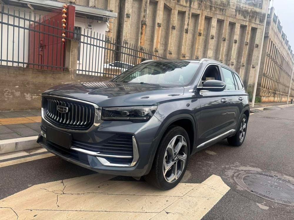 Geely Xingyue L 2024 — фото автомобиля 1