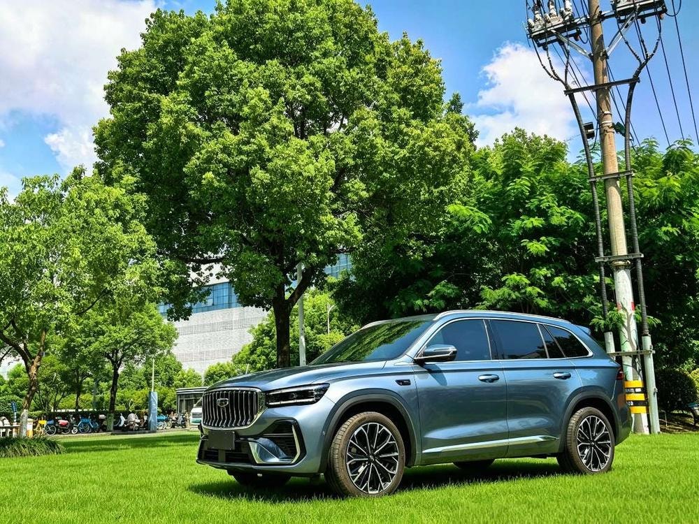 Geely Xingyue L 2026 — фото автомобиля