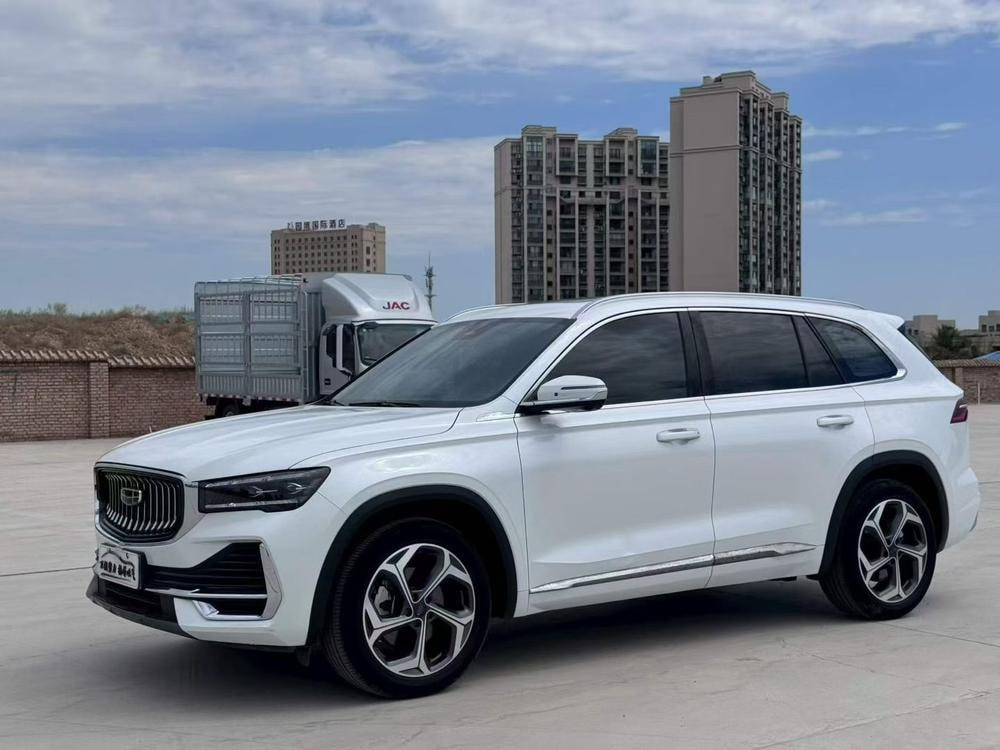 Geely Xingyue L 2021 — фото автомобиля 1