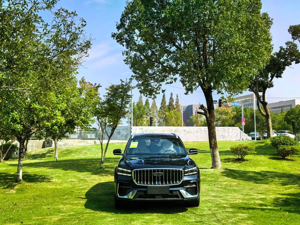 Geely Xingyue L 2026 — фото автомобиля