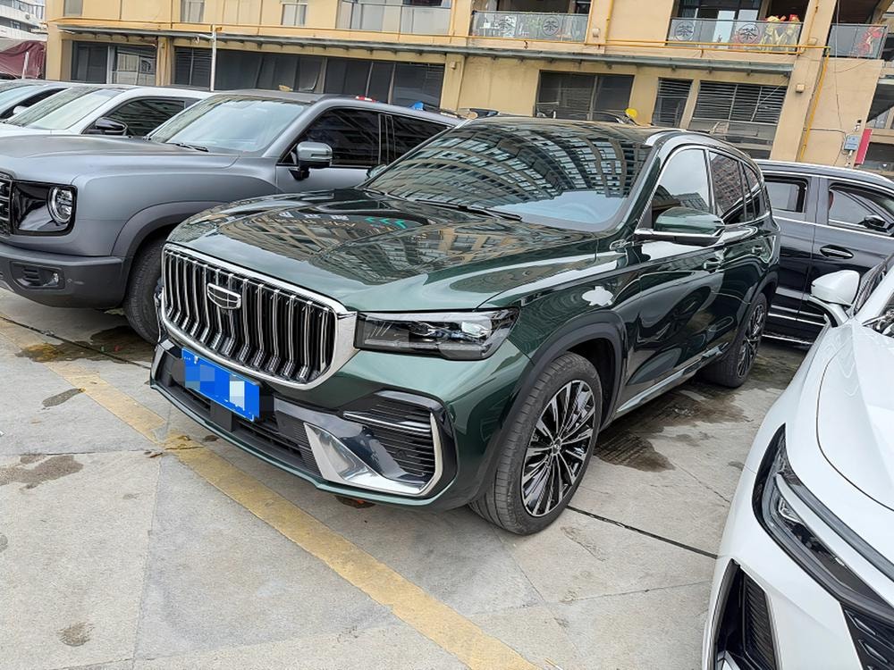 Geely Xingyue L 2025 — фото автомобиля 1