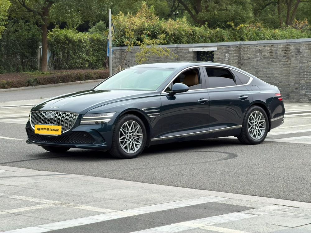 Genesis G80 2024 — фото автомобиля