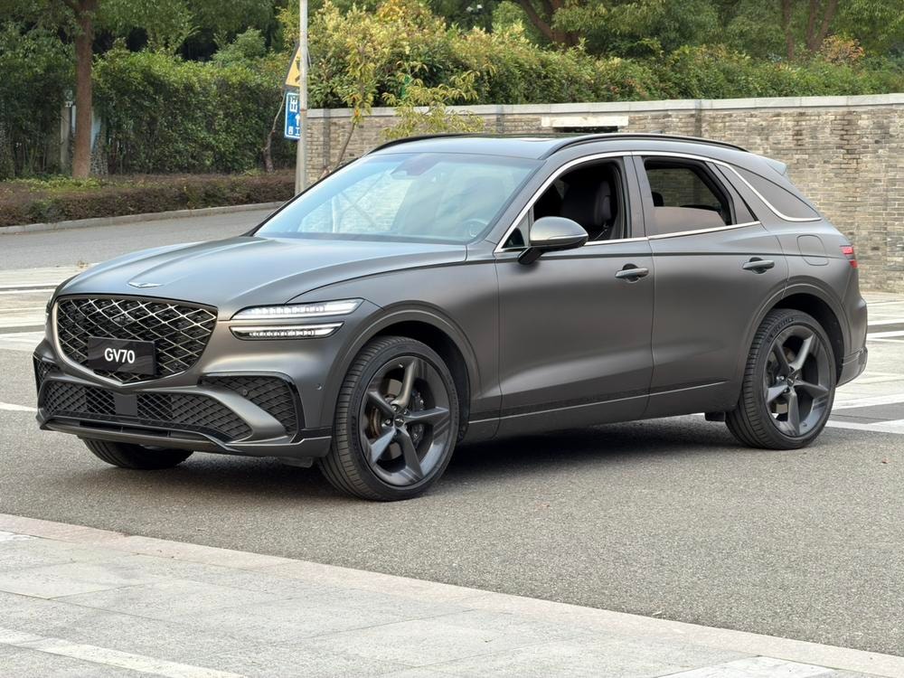 Genesis GV70 2025 — фото автомобиля