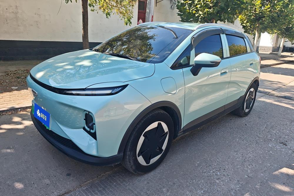 Geometry Geely Geometry E Firefly 2024 — фото автомобиля