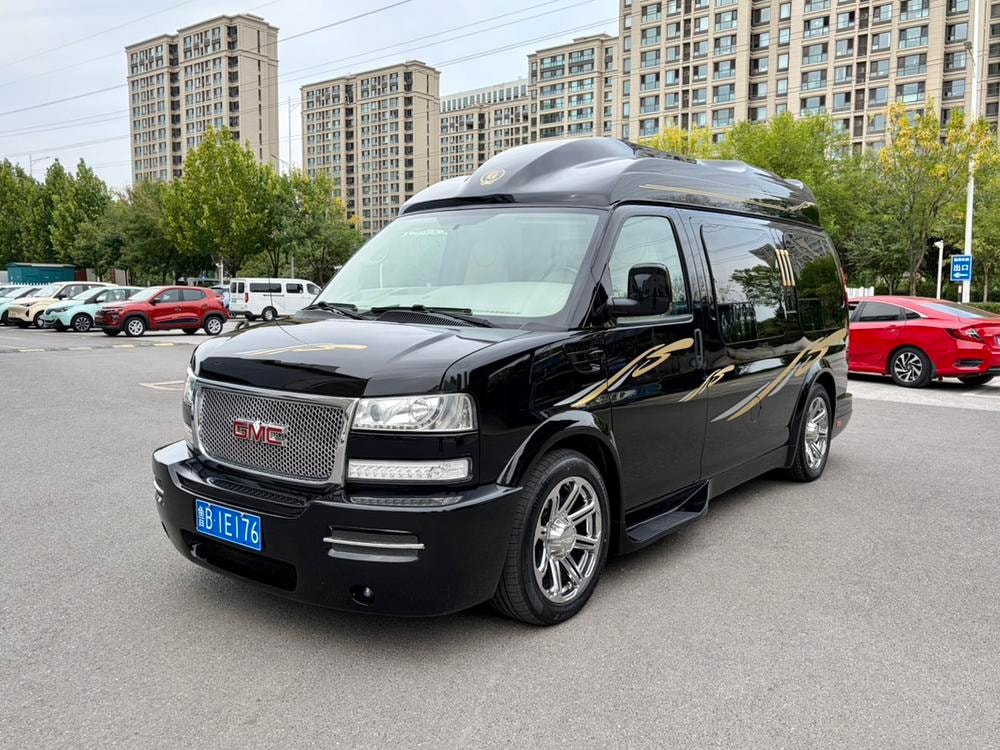 GMC Savana 2014 — фото автомобиля