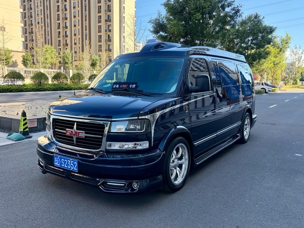 GMC Savana 2014 — фото автомобиля