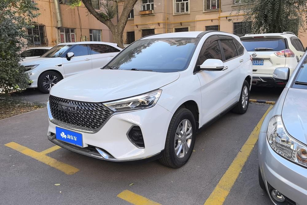 Haval M6 2023 — фото автомобиля 1