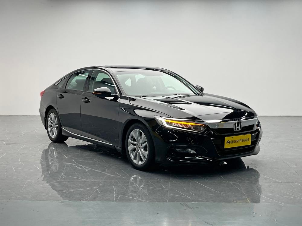 Honda Accord 2018 — фото автомобиля 1
