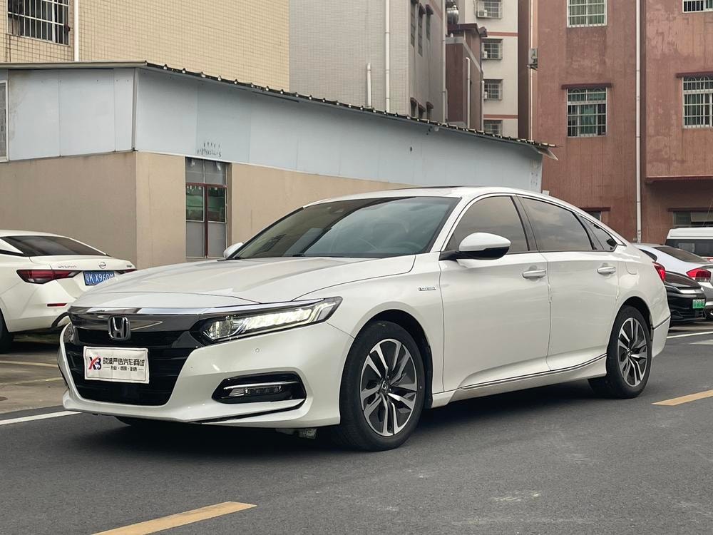 Honda Accord 2018 — фото автомобиля 1