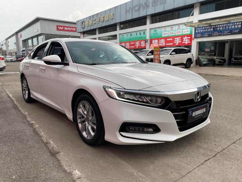 Honda Accord 2018 — фото автомобиля