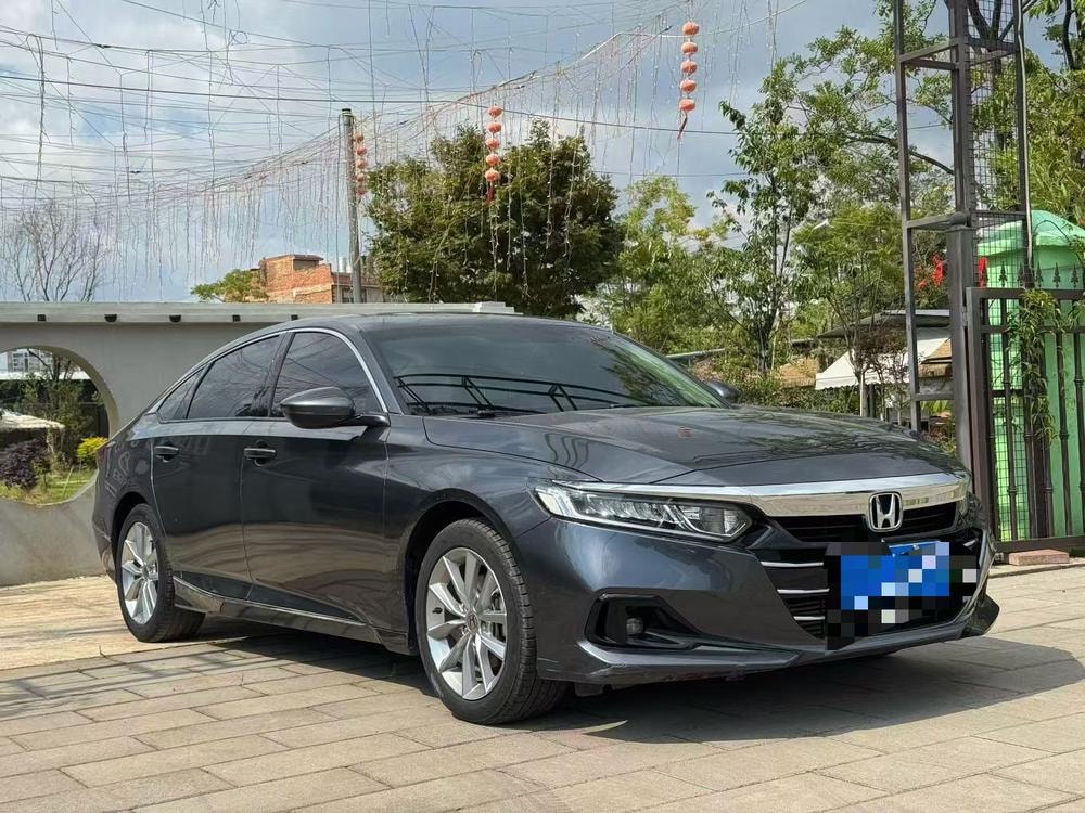 Honda Accord 2022 — фото автомобиля