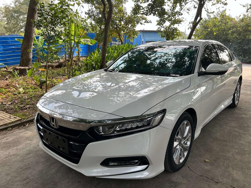 Honda Accord 2018 — фото автомобиля