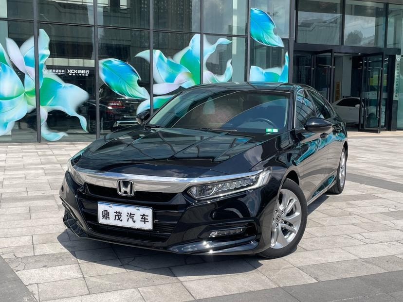 Honda Accord 2018 — фото автомобиля 1