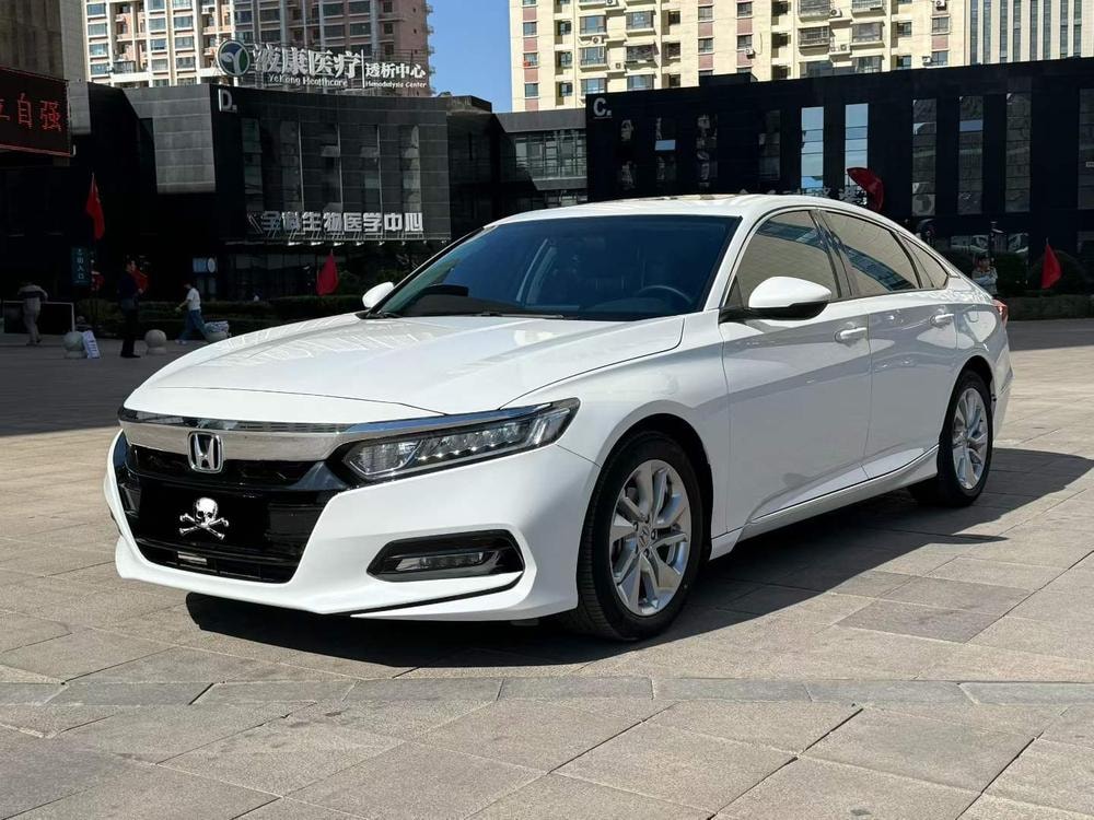 Honda Accord 2018 — фото автомобиля 1
